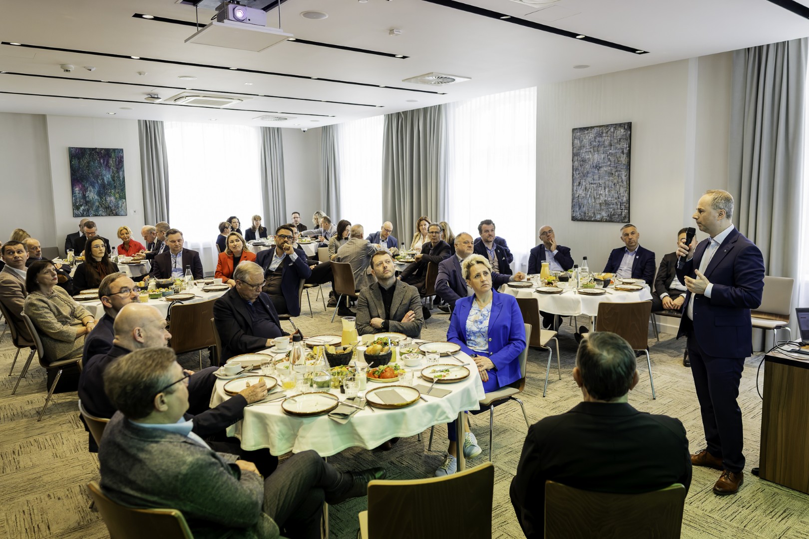 IPH w Krakowie buduje mosty między lokalnym biznesem a liderami przemysłu 